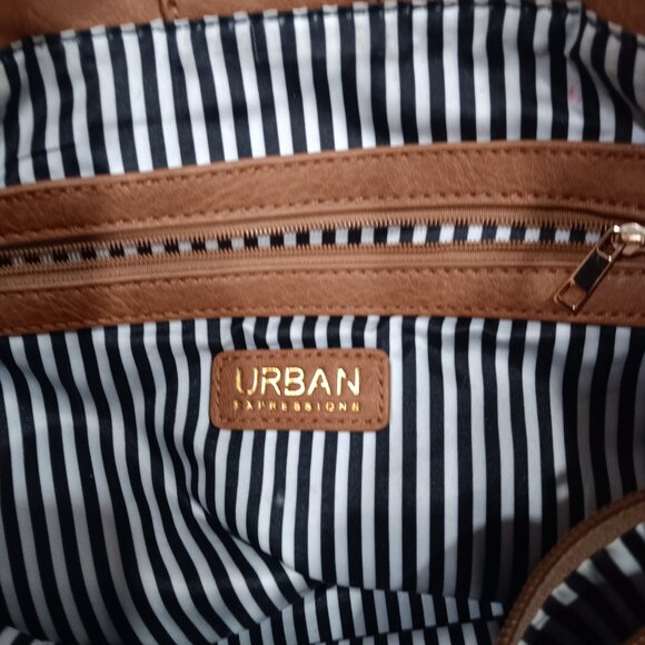 Womans Urban Expressions purse with matching handbag - Picture 10 of 12